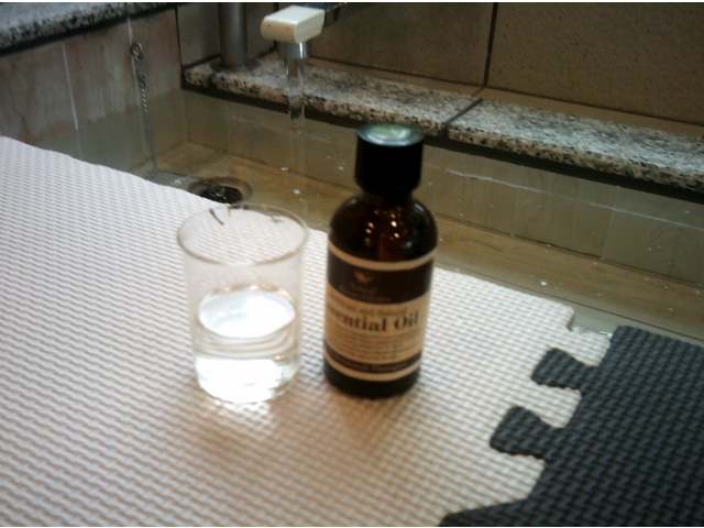 暑い夏は清涼感のあるペパーミントのアロマオイルを使用しています(^^♪